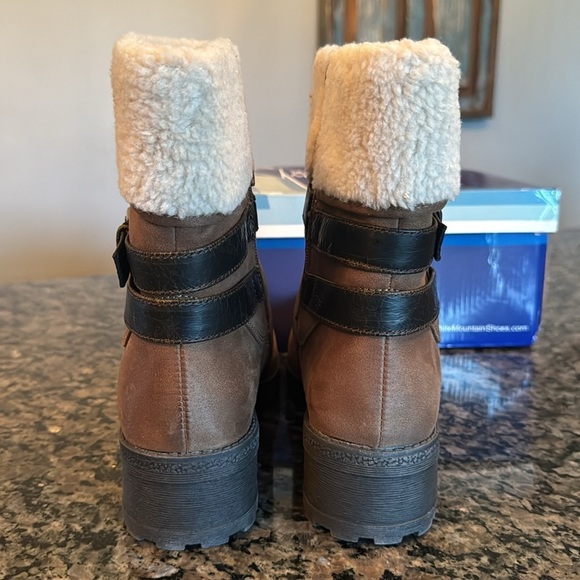 White mountain Breana boot NIB 8.5 - Picture 6 of 9